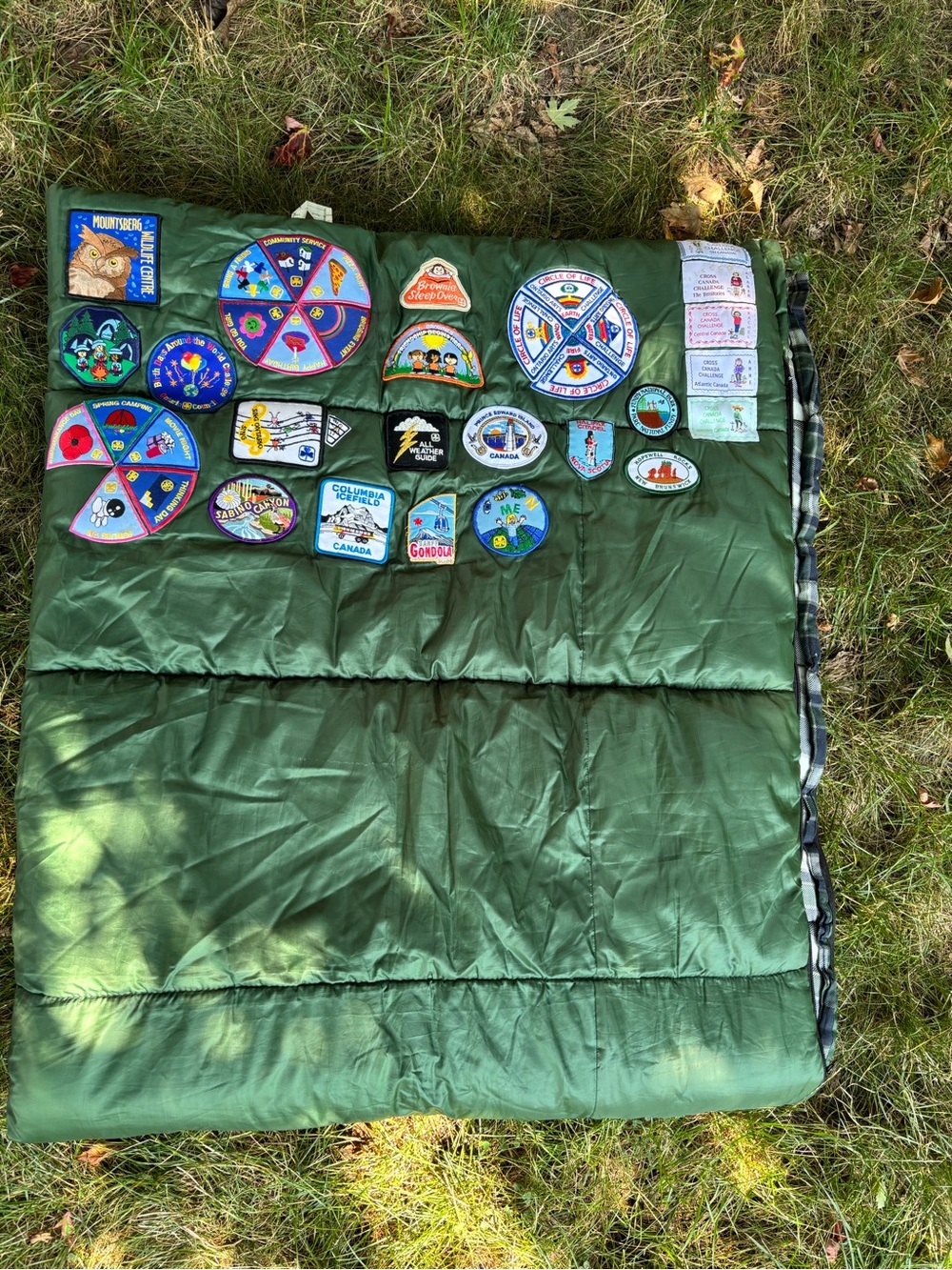 Vintage Northern Escape Sleeping Bag 20+ Rare Girl Guides Canada Travel Patches - Picture 1 of 16